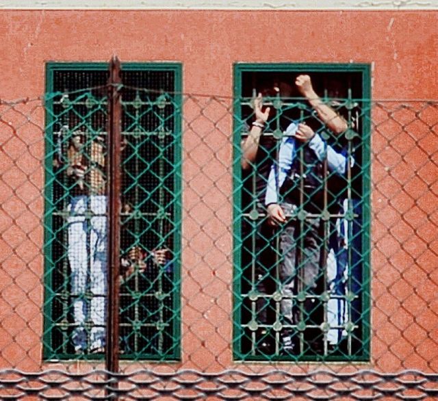 Milano, due fratelli evadono dal carcere Beccaria