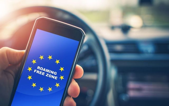 Guvernul a avizat proiectul de reglementare a tarifelor de roaming cu statele UE