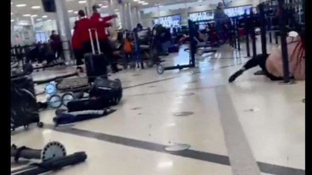 Panica la aeroportul din Atlanta, dupa ce arma unui pasager s-a descarcat accidental - 3 victime