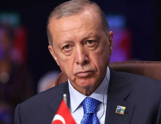 Турция може и да обърне гръб на ЕС, ако се наложи, предупреждава Ердоган
