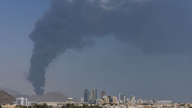 Olajlétesítményt ért dróncsapás az Egyesült Arab Emírségekben – videó