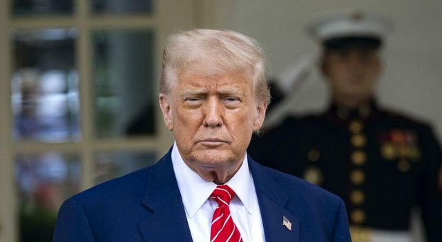 Trump minaccia dazi al 50% dal primo giugno all'Ue