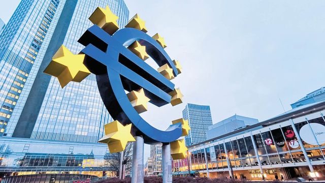 Míra inflace v eurozóně v květnu zrychlila na 3,2 procenta