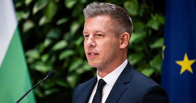 Eltöröl a kormány öt adónemet