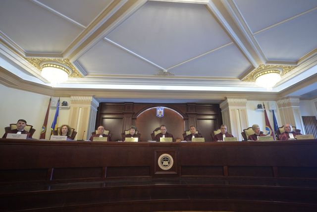 Guvernul a scos judecatorii CCR din noul proiect de lege privind pensiile magistraților