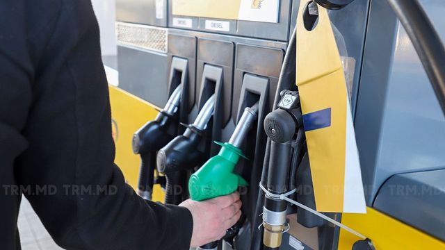 Parlamentul a votat în prima lectură mecanismul pentru autorizarea operatorilor care dețin stocuri de urgență de produse petroliere