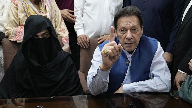 Drops of toilet cleaner mixed in Imran wife's jail food