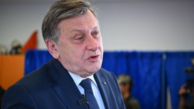 Pe cine vede premier Crin Antonescu în locul lui Ilie Bolojan