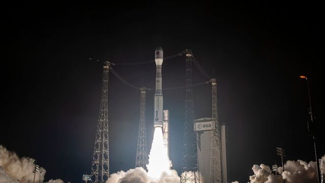 Lanciata Smile, prima missione spaziale congiunta di Europa e Cina