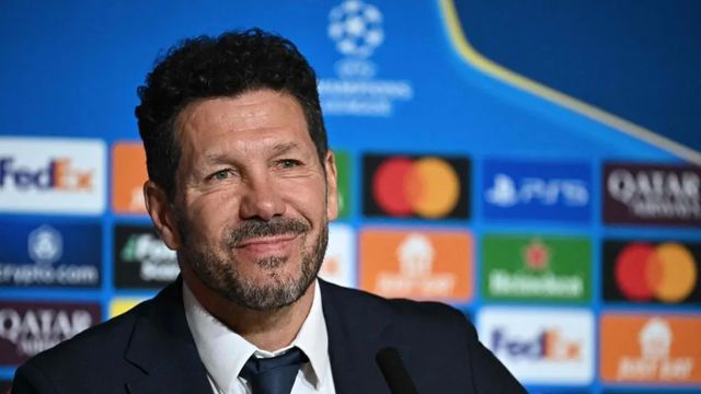 Simeone: «Está claro que Ancelotti es mucho mejor que yo»