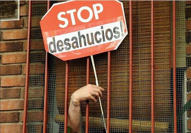 El Gobierno y EH Bildu pactan la prórroga del escudo social que prohíbe los desahucios a familias vulnerables