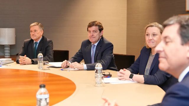 El PP presidirá la Mesa de las Cortes de Castilla y León tras llegar a un acuerdo con Vox