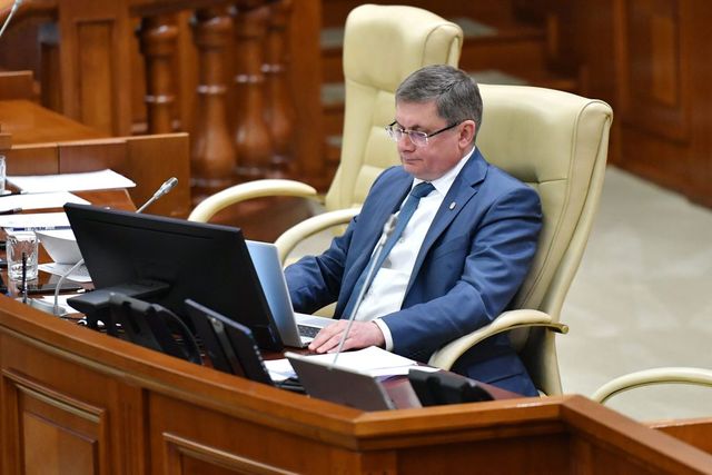 Igor Grosu nu știe întotdeauna ce votează în Parlament: „Nu citesc toate documentele, am toată încrederea în colegii mei”