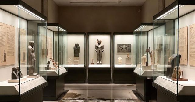 O gravă inundație la Luvru a distrus 400 de opere antice