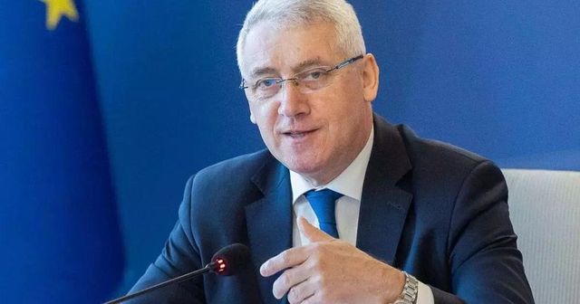 Angajatul AEP care era în Dubai în timpul concediului medical a demisionat. Ancheta continuă