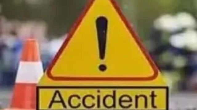 12 Killed After Speeding Mini-Bus Rams Container On Maharashtra Expressway
