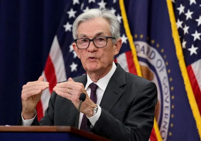 El euro rompe máximos de cuatro años ante la primera bajada de tipos de la 'era Trump'