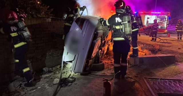 Adolescent de 15 ani, băut și fără permis, ar fi furat o mașină și a provocat un accident