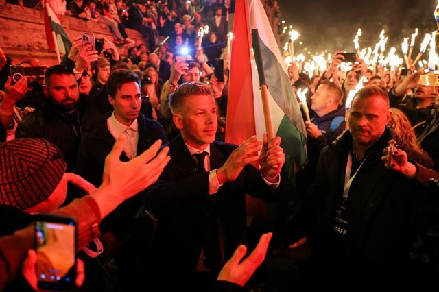 Forintul a crescut spectaculos după victoria lui Peter Magyar la alegerile din Ungaria