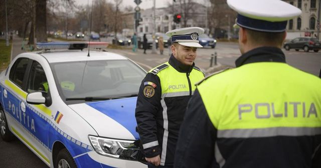 Șofer oprit în trafic de polițiști cu focuri de armă, în Constanța