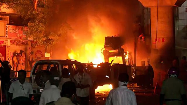 Police clash with protesters in Nagpur amid rumours of burning of holy book; four injured