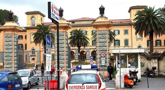 15enne accoltellato a Roma, “aggredito da due persone”