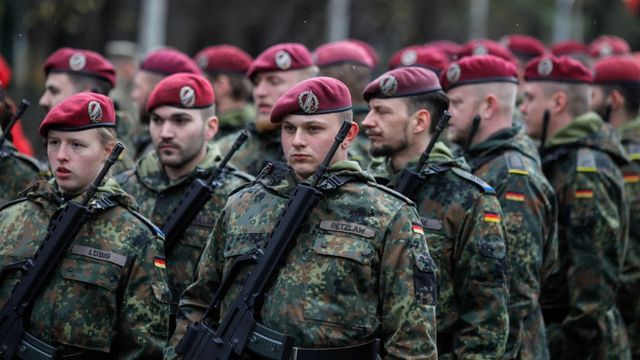 NATO ar vrea să extindă sistemul de conducte de combustibil din Germania, până în Polonia și Cehia, în caz de război