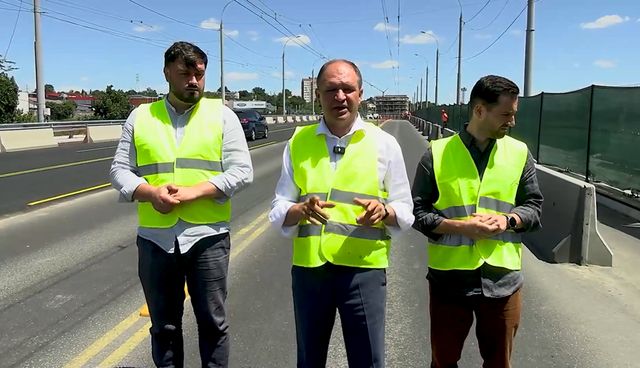 Podul de pe strada Mihai Viteazul, redeschis pentru circulația rutieră