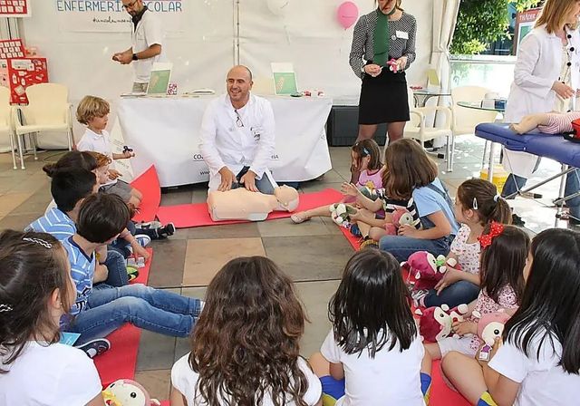 El Colegio Oficial de la Región celebra el Día Internacional de la Enfermería con talleres de educación para la salud