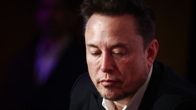 97,4 milliárd dollárral kenyerezné le Elon Musk az OpenAI-t