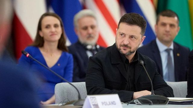 Attacco russo con missili e droni su Kiev