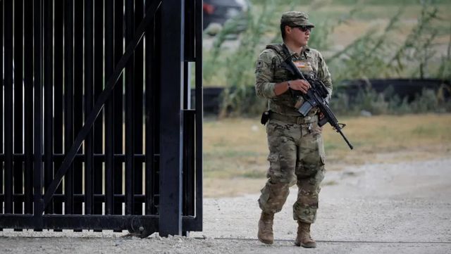 Trump ordena el despliegue de tropas en la frontera con México