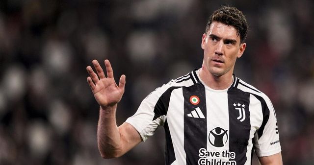Vlahovic, niente accordo con la Juve: via a parametro zero