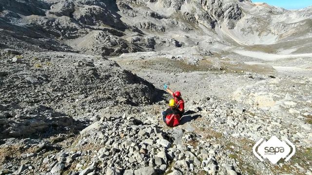 Muere un montañero en los Picos de Europa tras despeñarse desde unos 60 metros