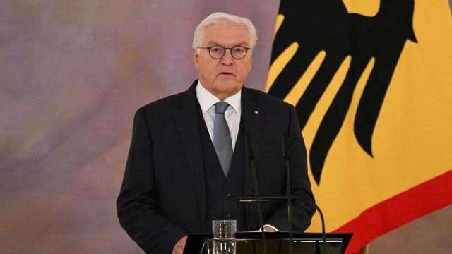 German President Steinmeier dissolves parliament for snap elections on February 23