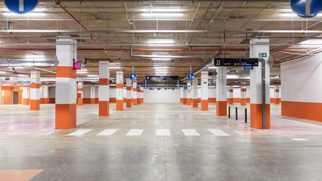 Bonaire habilita las primeras plazas del parking subterráneo ocho meses después de la dana