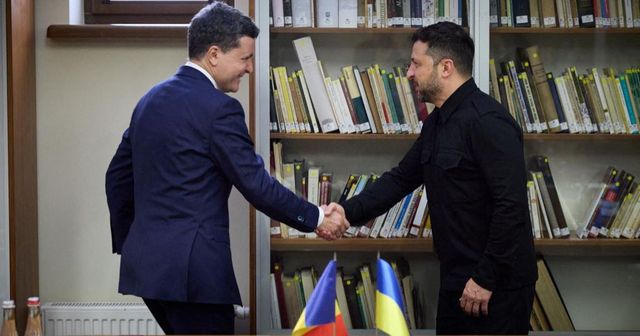 De ce l-a sunat Nicușor Dan azi pe Zelenski direct la Kiev