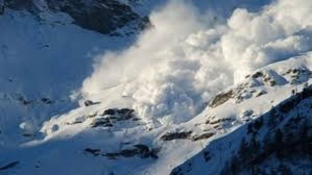 Risc mare avalanșă în Munții Făgăraș