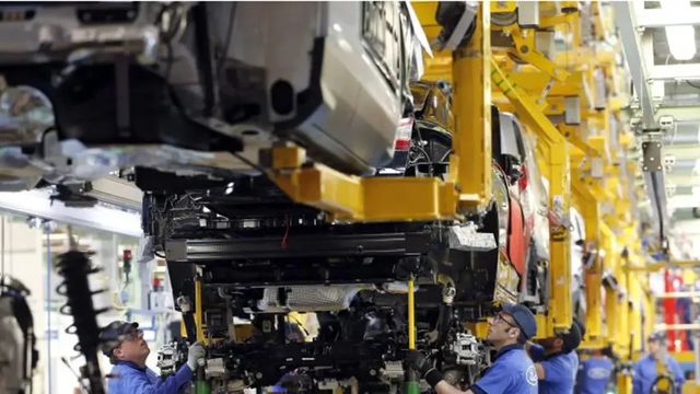 Ford aplaza el reinicio de la actividad de su planta por los efectos de la DANA