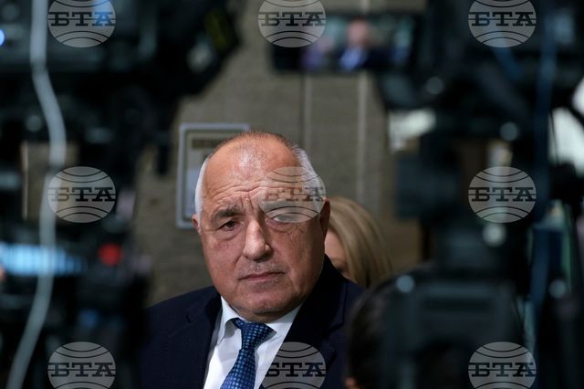 Пеевски за референдума на Радев: Чичо Румен няма юридически екип, много тежко е положението