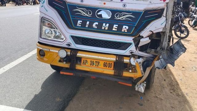 Two killed in accident in Mandya