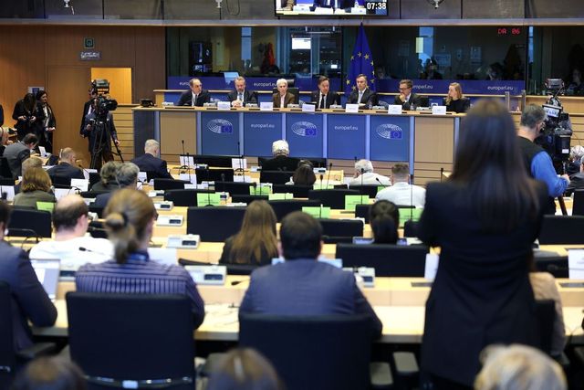 Rutte avertizează că Europa nu se poate apăra fără SUA