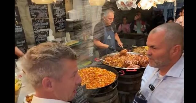 Magyar Pétert leöntötték borral Szekszárdon
