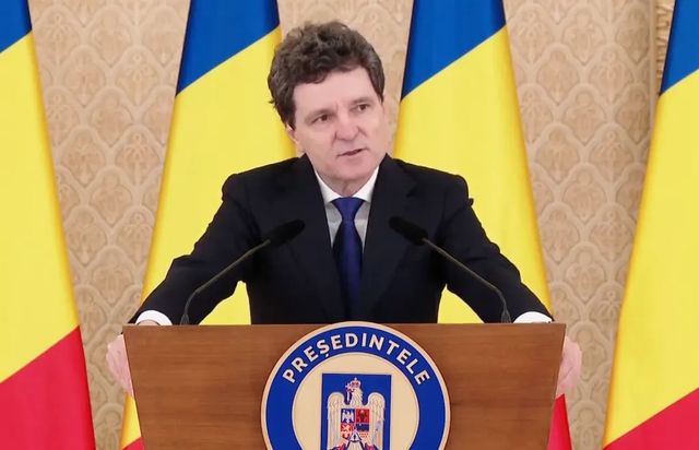 Nicușor Dan pleacă în prima vizită oficială în Franța și se va întâlni cu Emmanuel Macron. Cum arată agenda președintelui