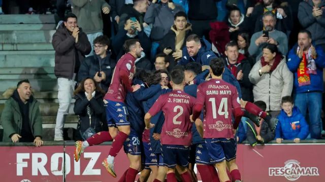 El Pontevedra, de Segunda RFEF, también despide, con goleada, al subcampeón de Copa