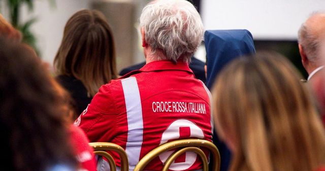 Cinque anziani morti in ambulanza, indagato l'operatore della Croce Rossa