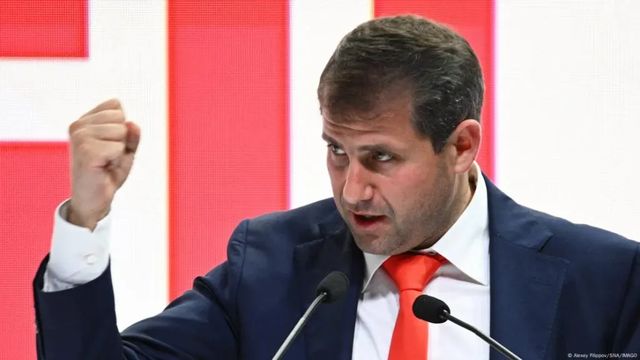 Investigație Financial Times: Rețeaua A7, creată de Ilan Șor și Promsviazbank, a spălat peste 6,9 miliarde de dolari prin băncile globale
