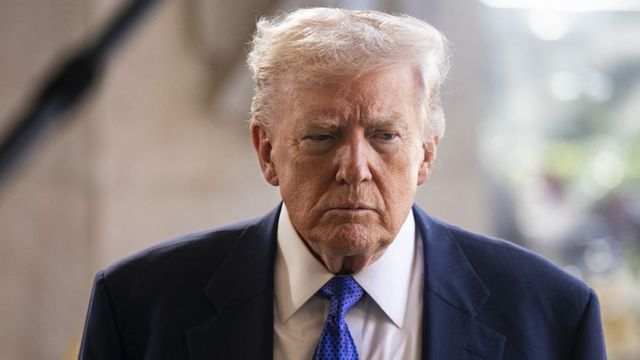 Доналд Тръмп заплаши със съд водещия на наградите „Грами“