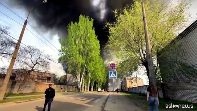 Zelensky, 'salgono a 5 i morti nel raid russo a Kramatorsk'