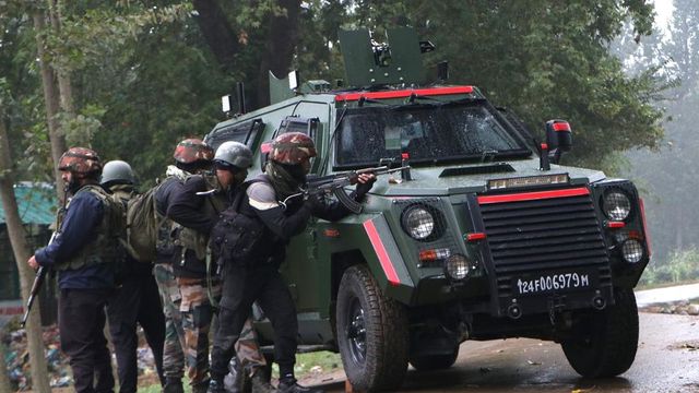 Terrorists Exchange Fire With Security Forces In Jammu & Kashmir’s Kulgam